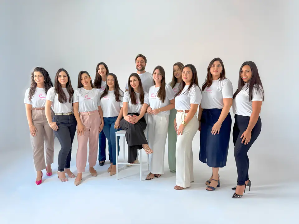 Equipe PedCare realizando atendimento humanizado